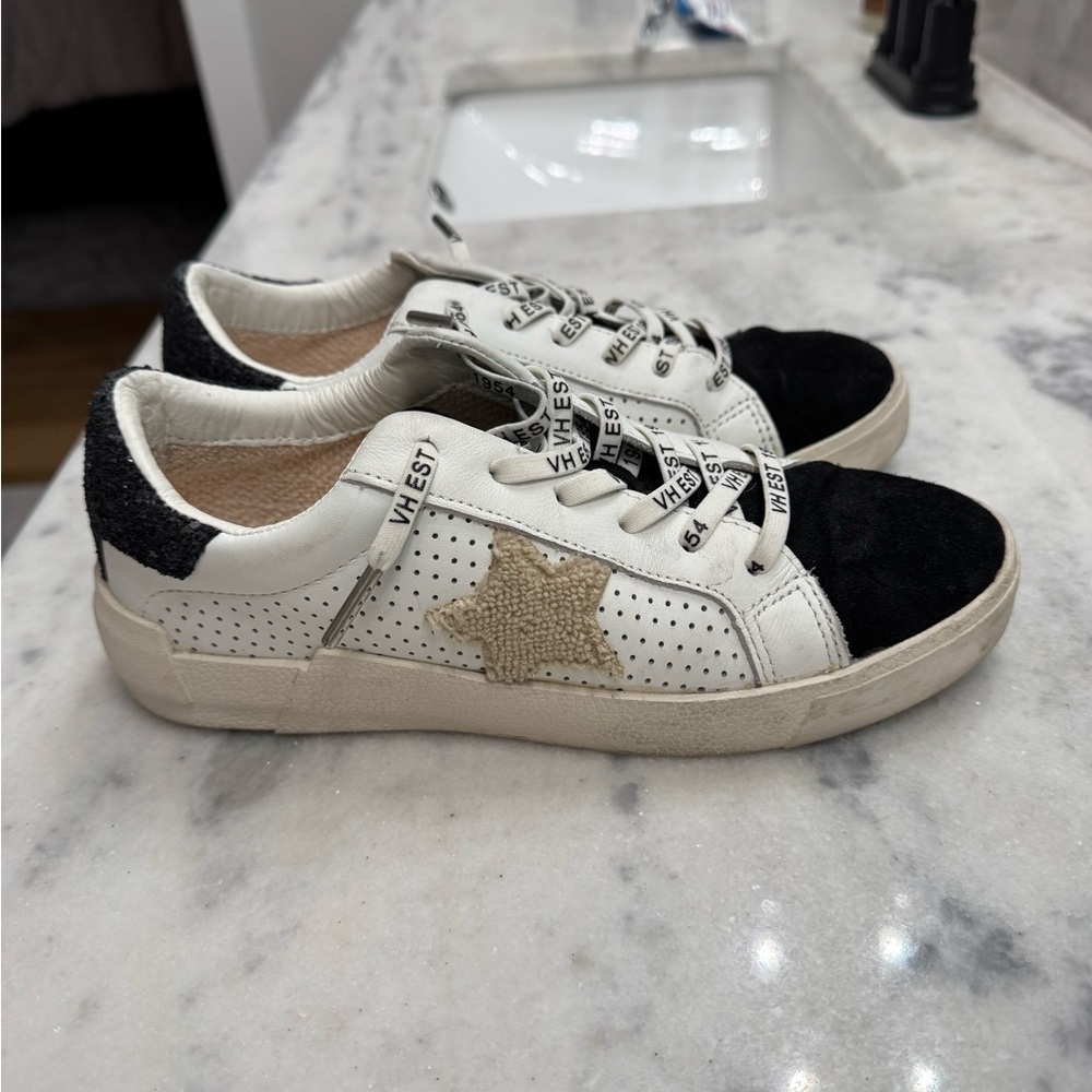 Vintage Havana Black and White Sneakers